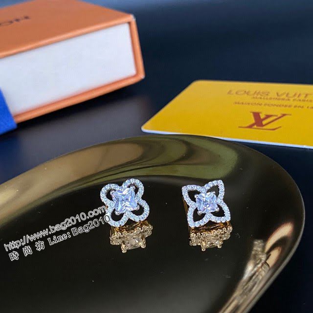 Louis Vuitton純銀飾品 路易威登四葉草滿鑽耳釘 LV不對稱耳環  zglv2114